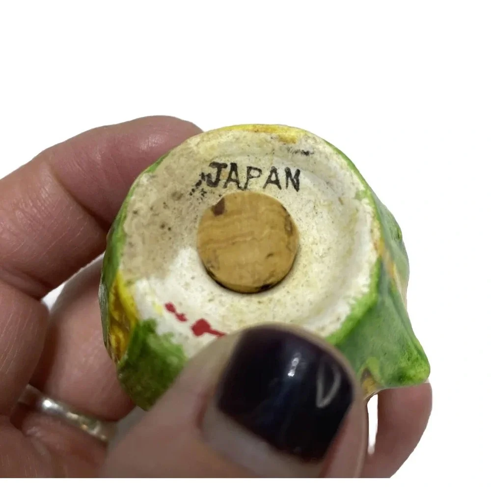 VTG Mini Pineapple Salt /Pepper Shaker Set Japan Hawaii Yellow With Green Leaves